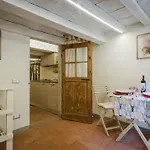 Charming And Cozy Maggio Florencia