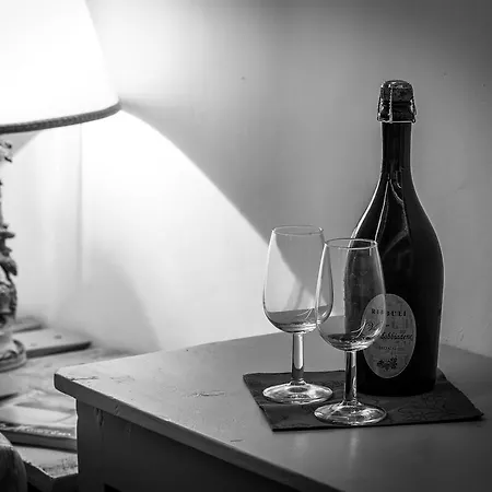 Charming And Cozy Maggio Florence