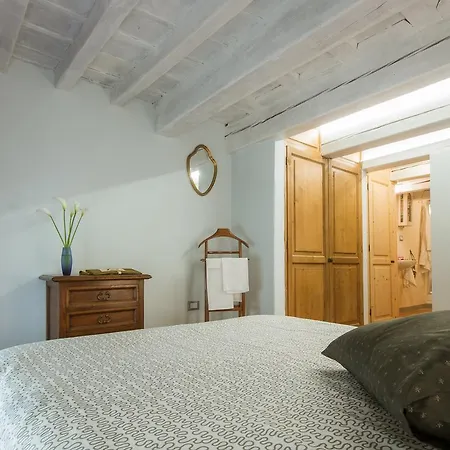 Charming And Cozy Maggio